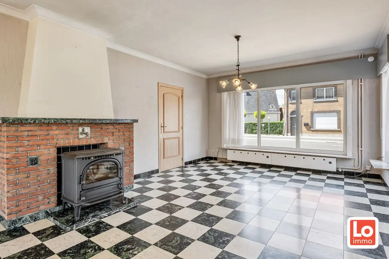 Verder te renoveren halfopen woning en afzonderlijke dubbele garage en stadstuin op een gemakkelijk bereikbare locatie in Hamme! foto 5