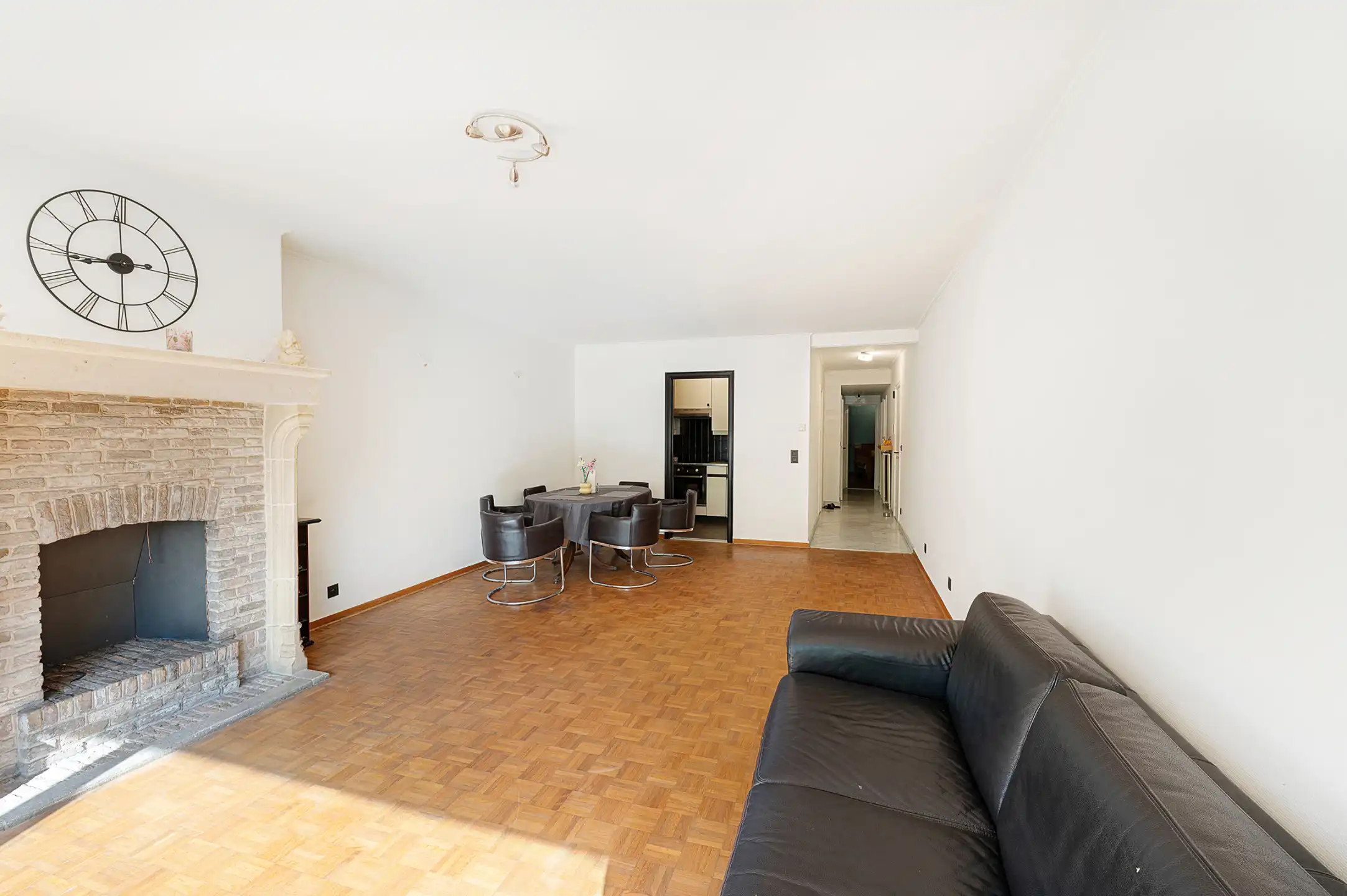 Appartement met zonnig terras op centrale ligging in Knokke foto 6