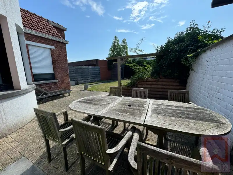 Ruime veelzijdige woning, inpandige garage en 4 slaapkamers op zuidgericht perceel! foto 10