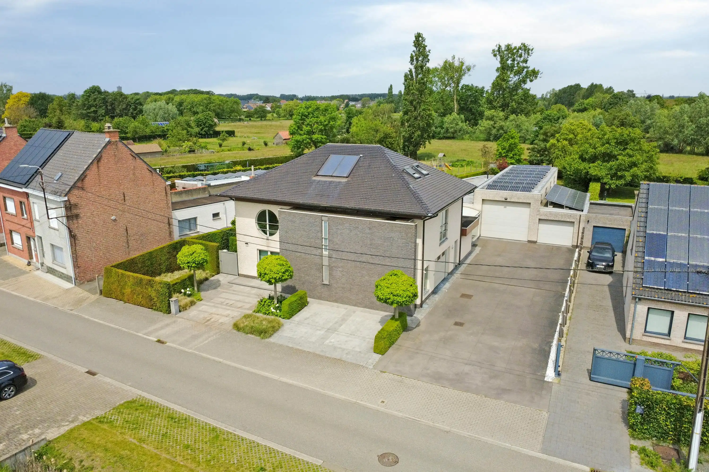 Ruime woning met magazijn (250m²) te koop in Baasrode foto 23