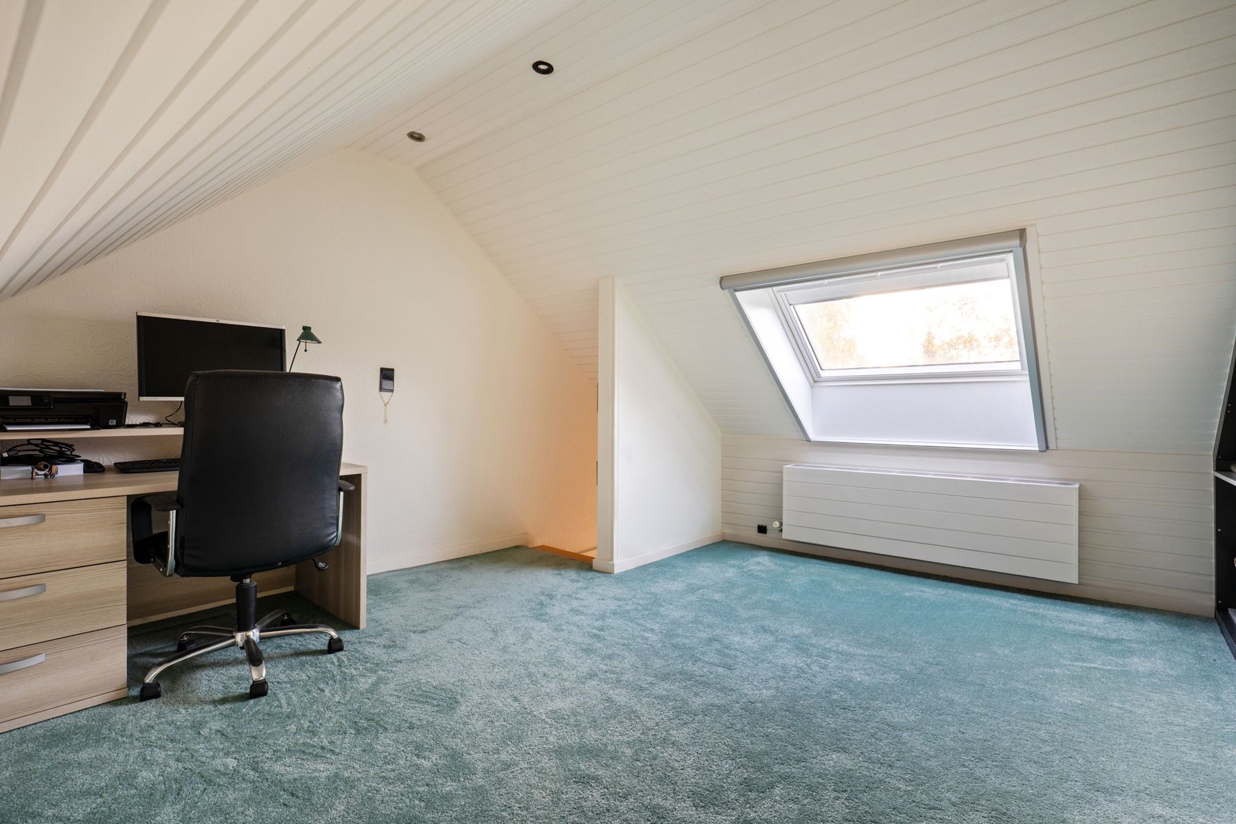 Gerenoveerde woning in een topbuurt foto 9