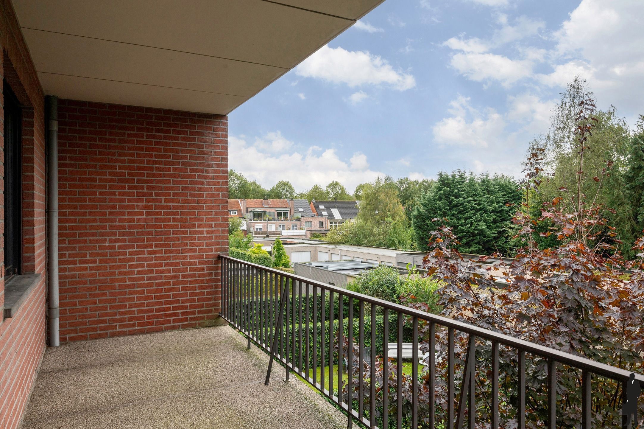Licht app. met 2 slpk's, centraal gelegen in Brasschaat!   foto 12