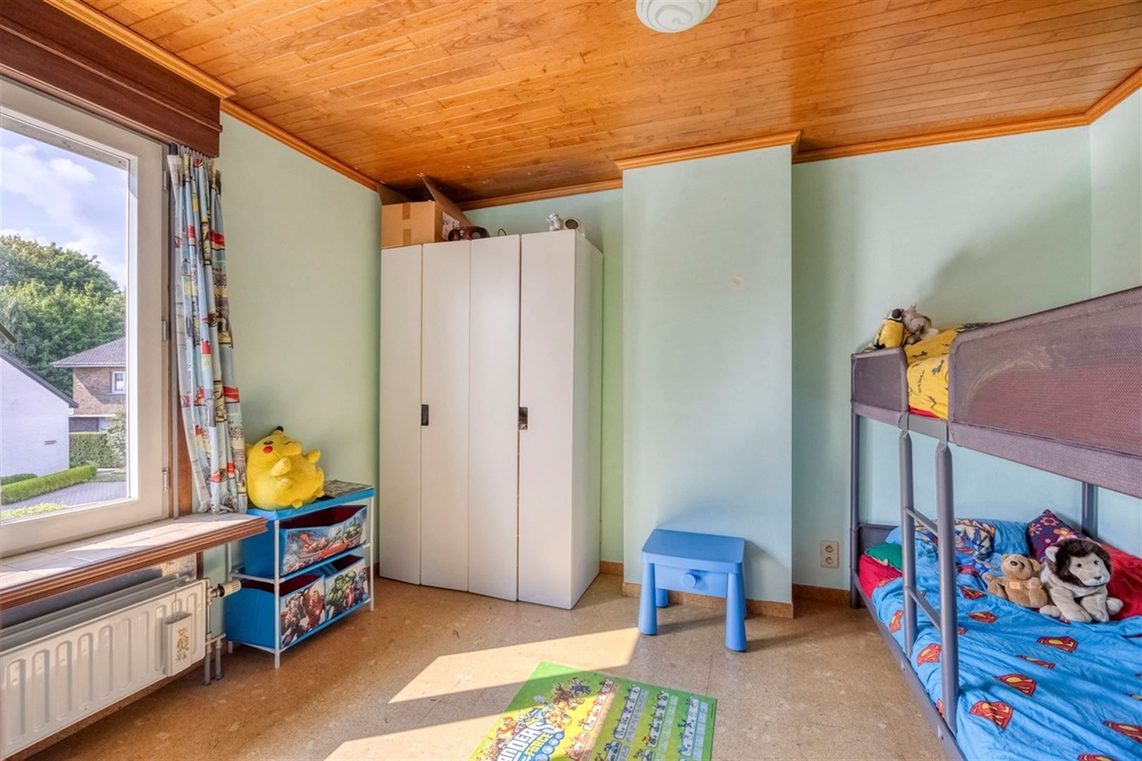 Ruime rijwoning met garage foto 17