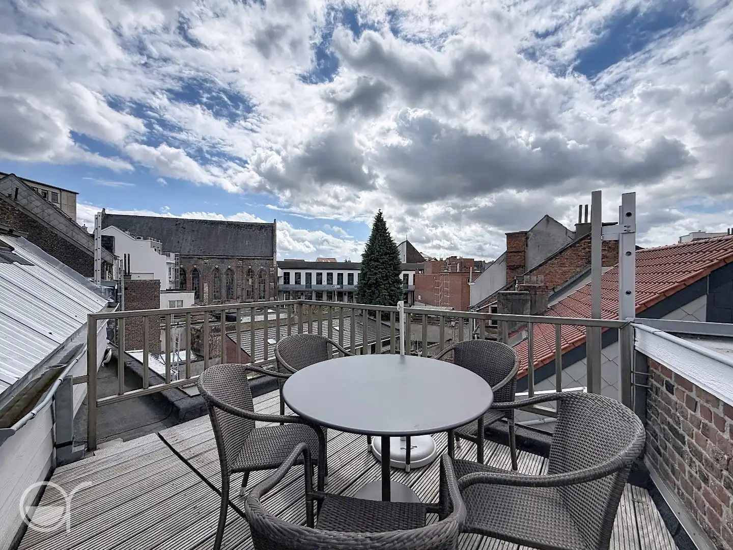 Appartement te huur Sint-Kwintensberg 62 - 0202 - 9000 Gent