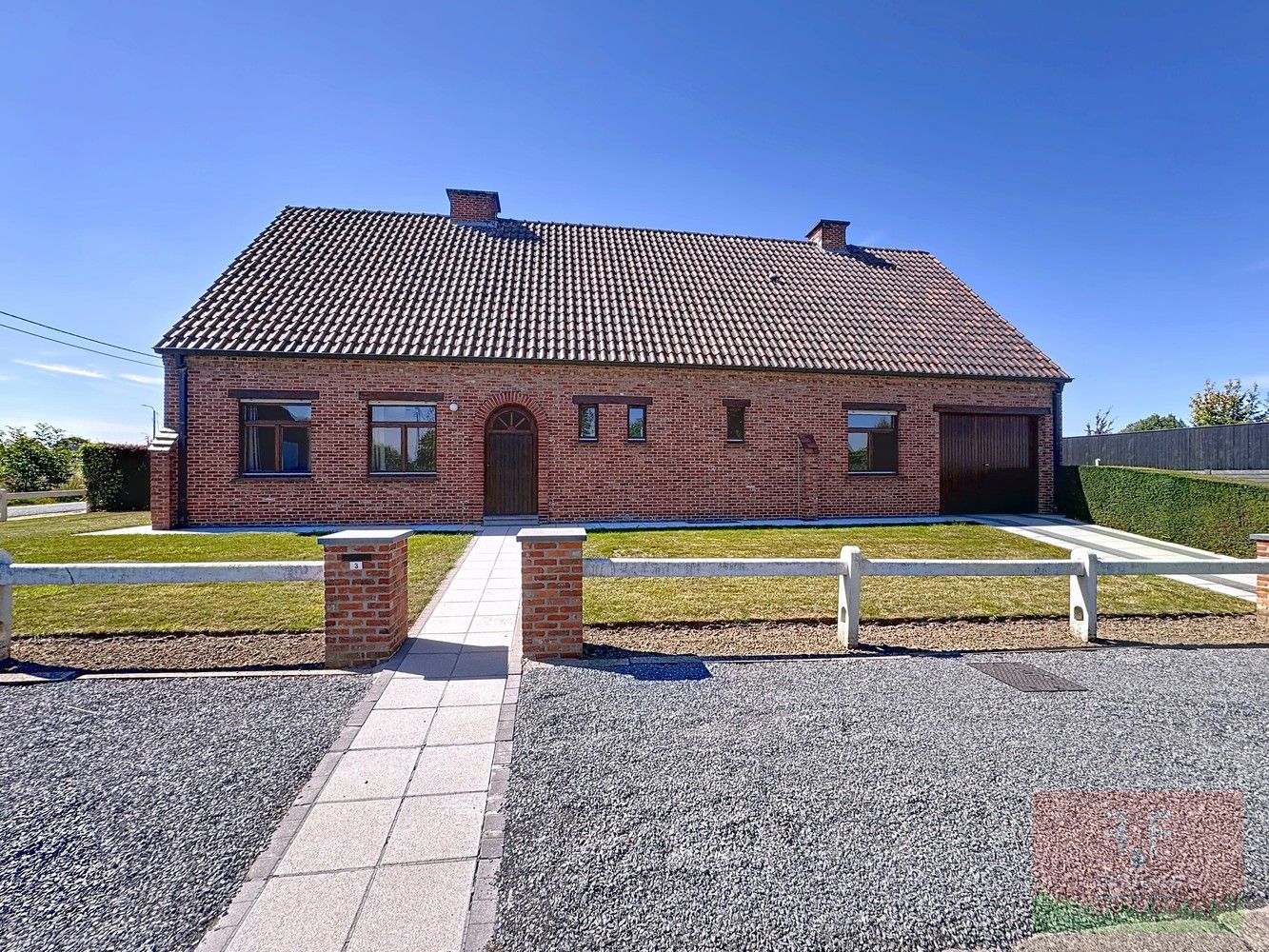 Vrijstaande eengezinswoning met 4 slaapkamers en 2 badkamers foto 32