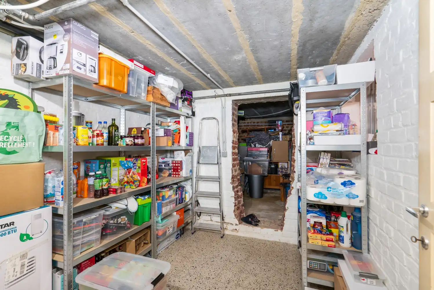 Prachtig gerenoveerde woning met tuin, zonnepanelen en garage in Sint‑Pieters‑Leeuw foto 25