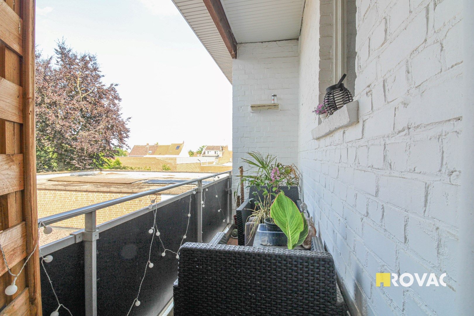 Gemeubeld appartement met garage! foto 8