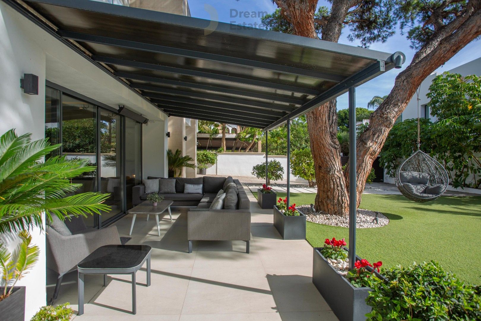 Moderne villa aan het strand van de Golden Mile, Marbella foto 5