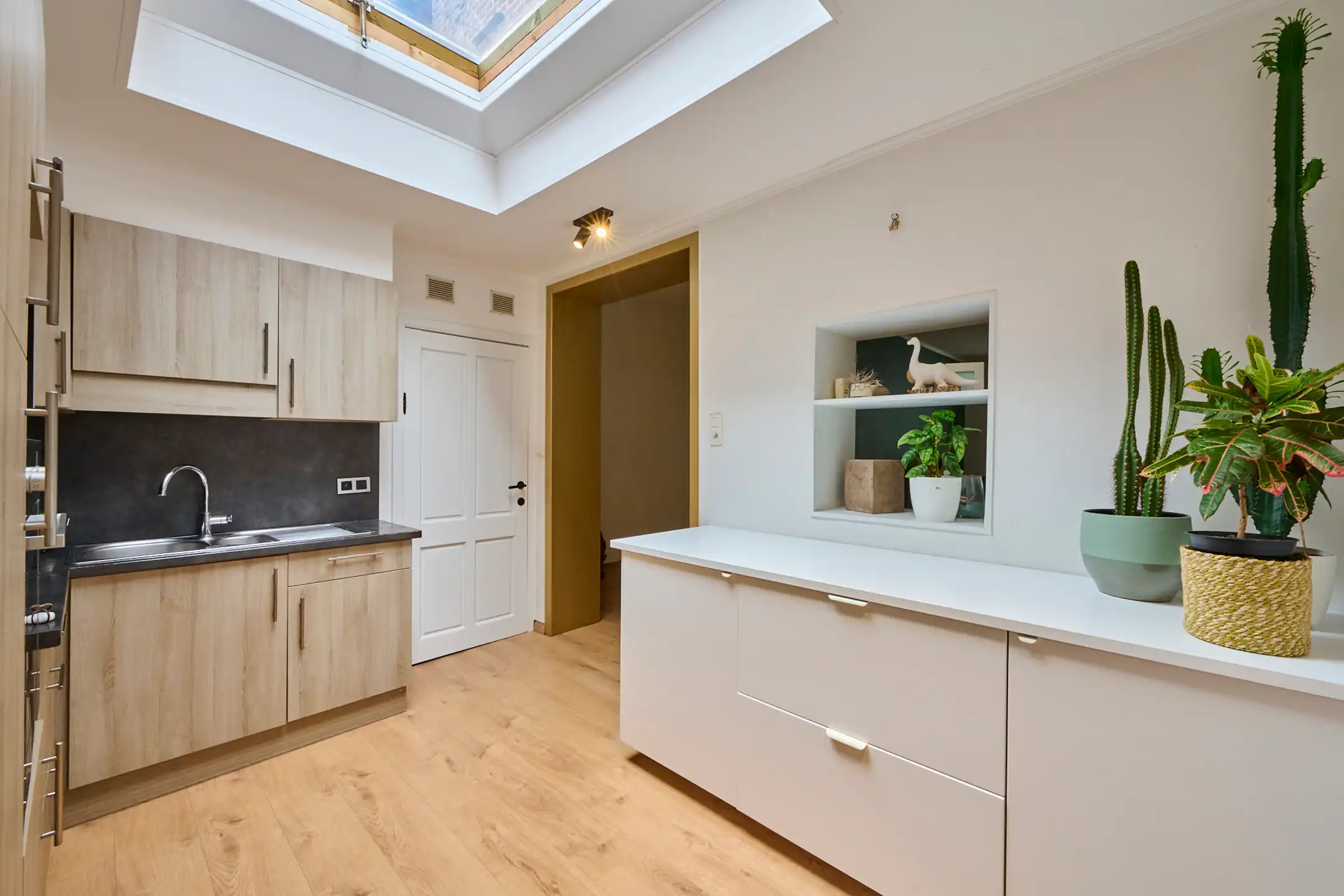 Gerenoveerde energiezuinige stadswoning + polyvalente ruimte foto 7