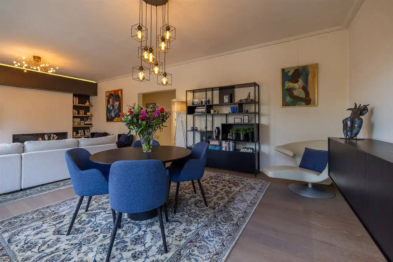 Tijdloze residentie met iconisch uitzicht foto 32