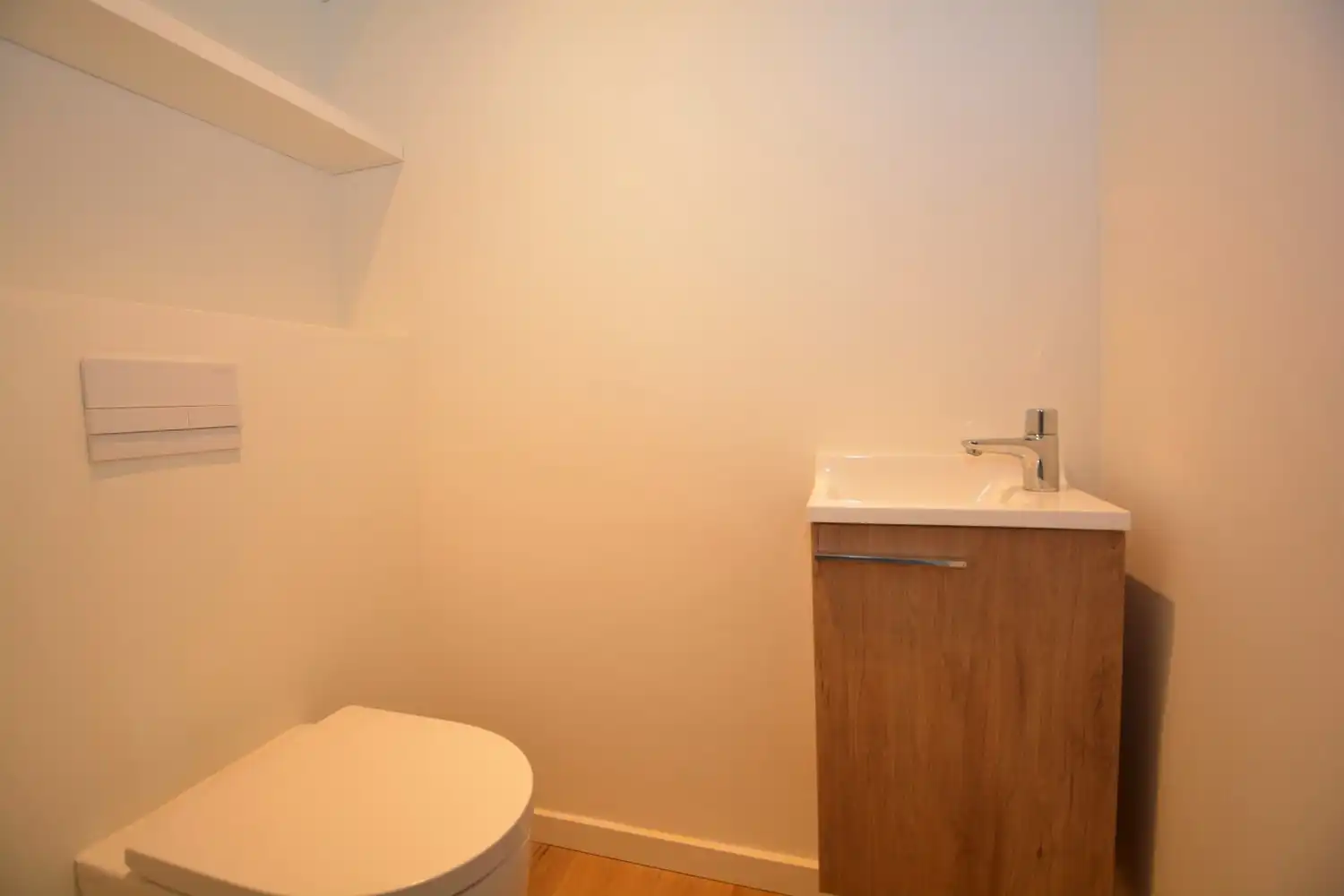 GERENOVEERD APPARTEMENT MET 2 SLK TE CENTRUM RANST! foto 9