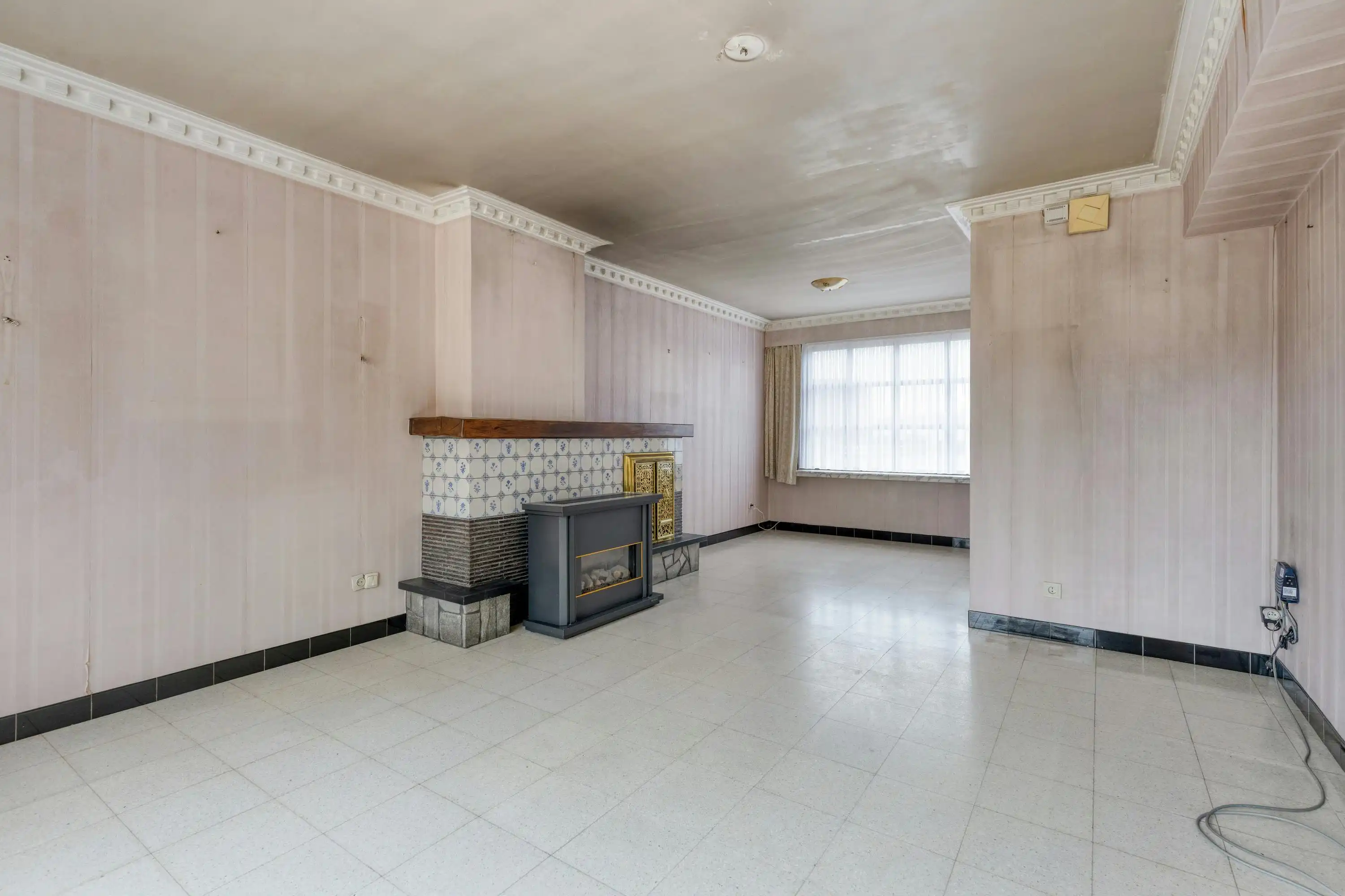 Ruime gezinswoning met zonnige tuin te koop in Roeselare foto 6