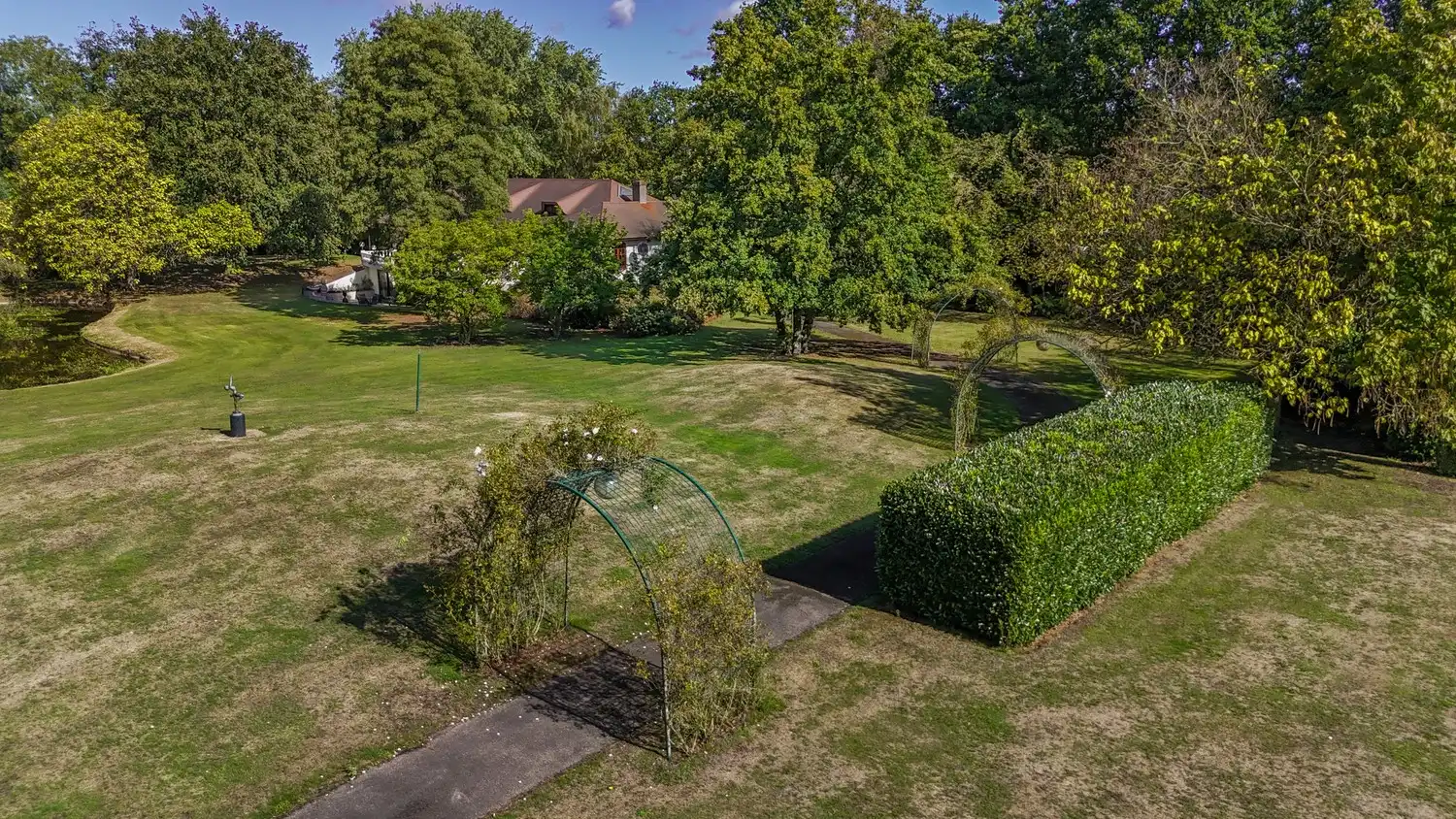 Prachtige villa op een uitzonderlijk domein van 20600m² foto 88