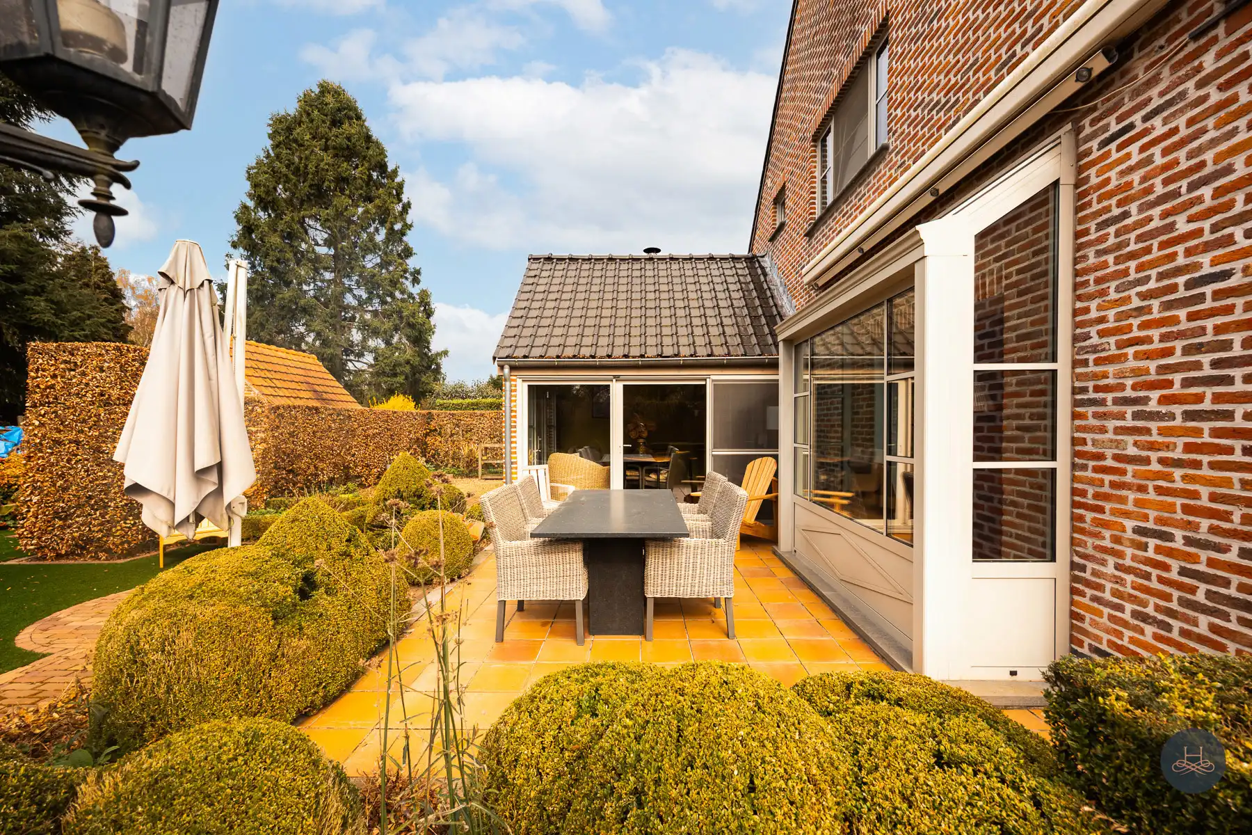 Prachtige vrijstaande villa in rustige omgeving foto 5