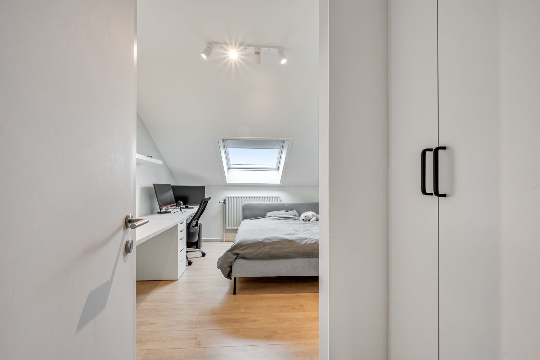 Gerenoveerde Instapklare bel-etage woning met tuin foto 15