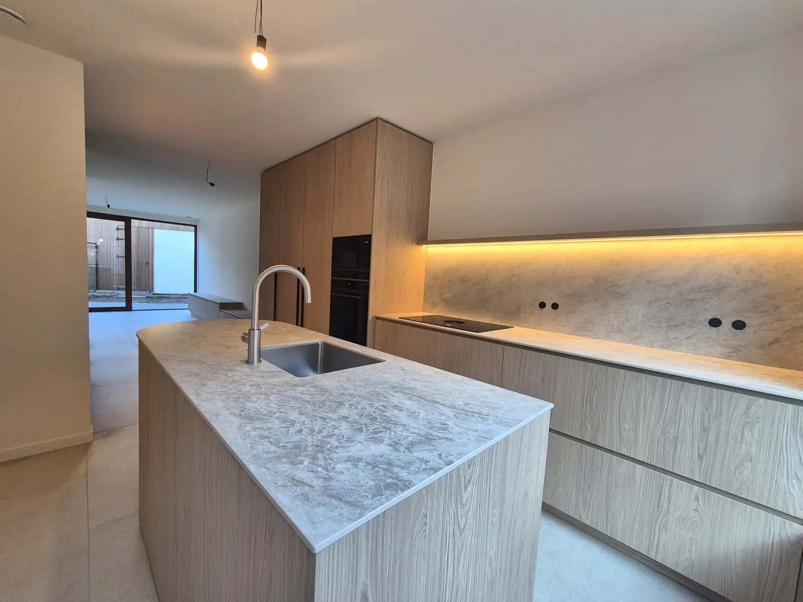 Nieuwbouw beste technieken én afwerking (ingebouwde kasten)! foto 3