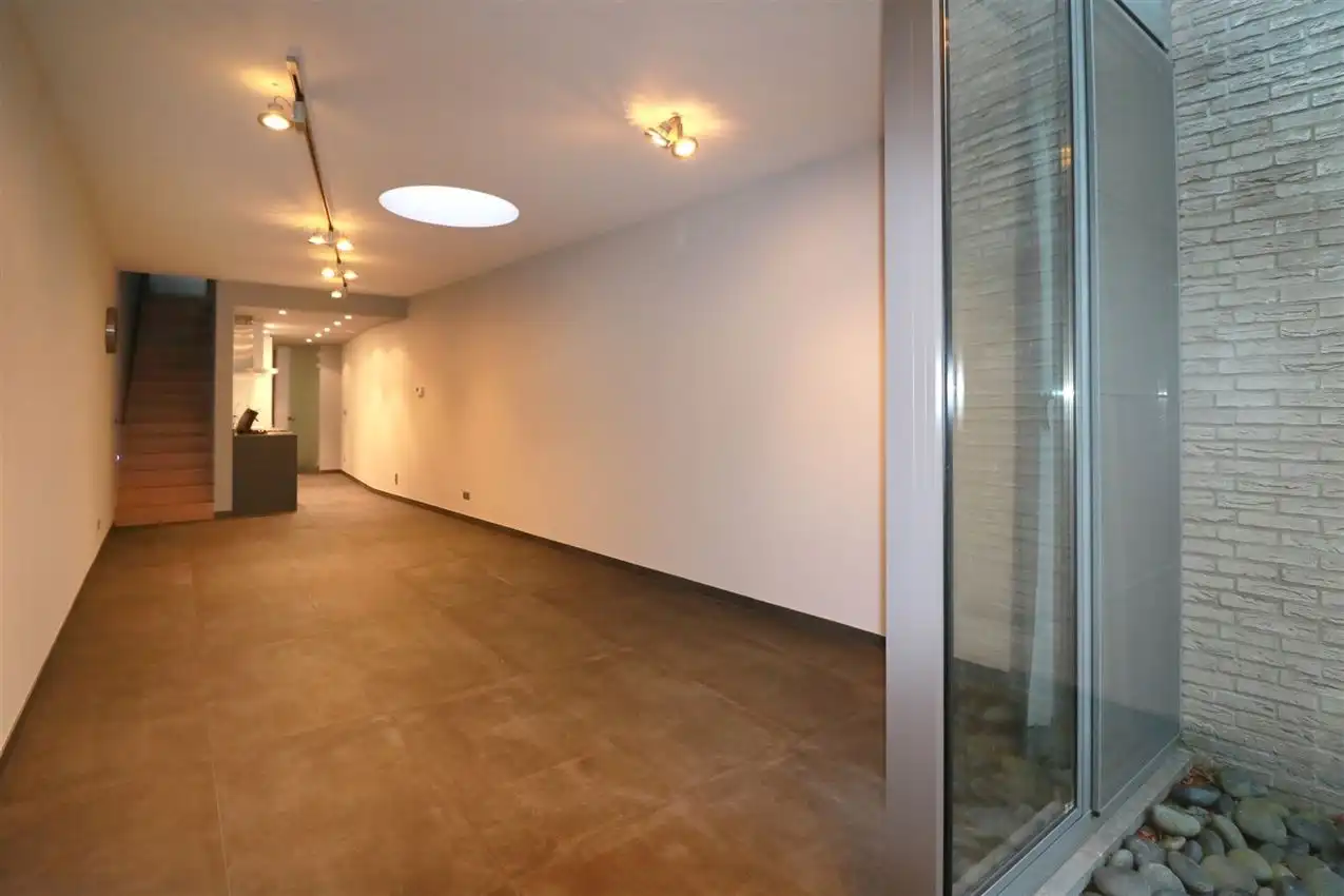 Moderne stadswoning met groot dakterras te midden van centrum foto 4