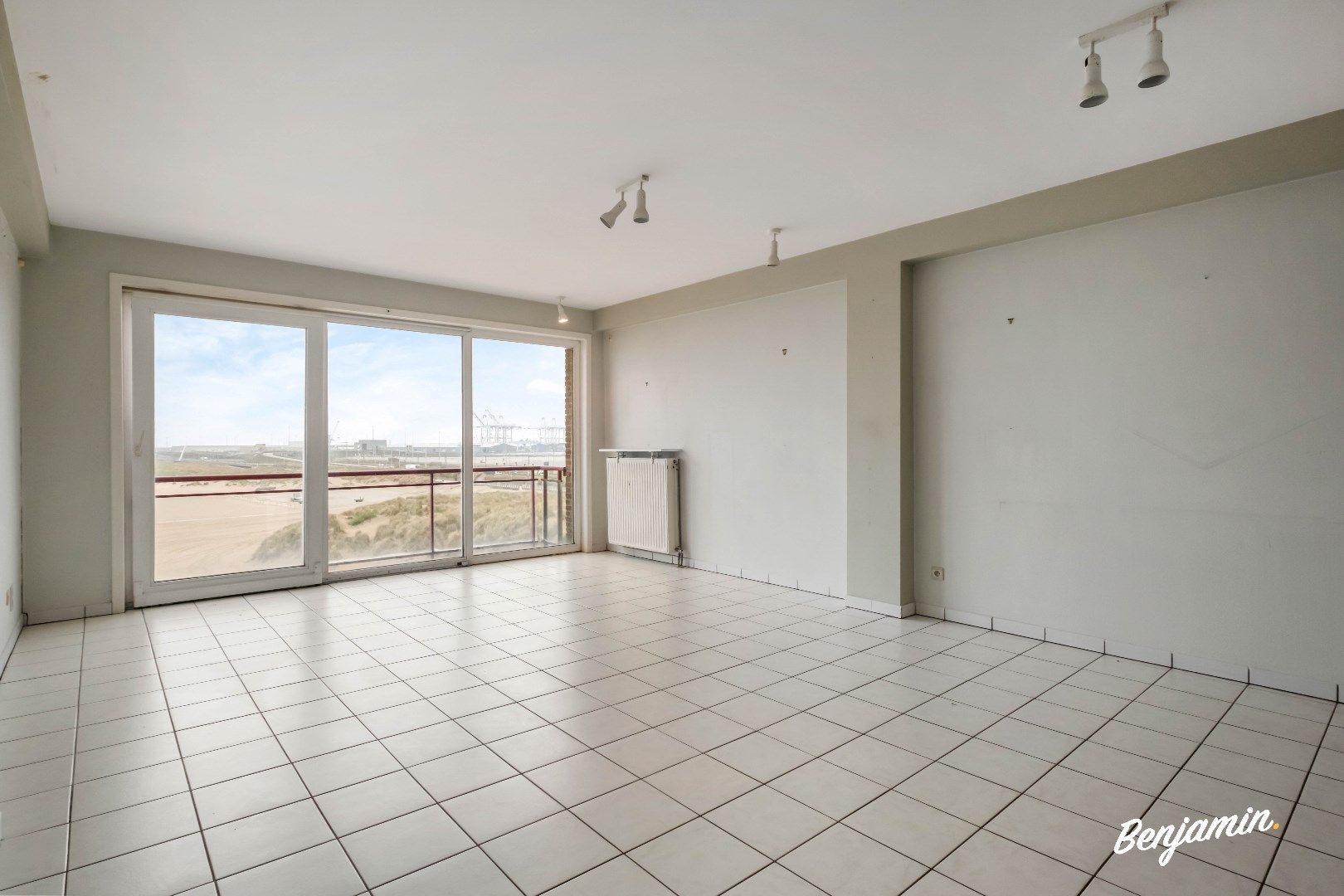 Tweeslaapkamerappartement met fenomenaal uitzicht op de Zeedijk van Zeebrugge foto {{pictureIndex}}