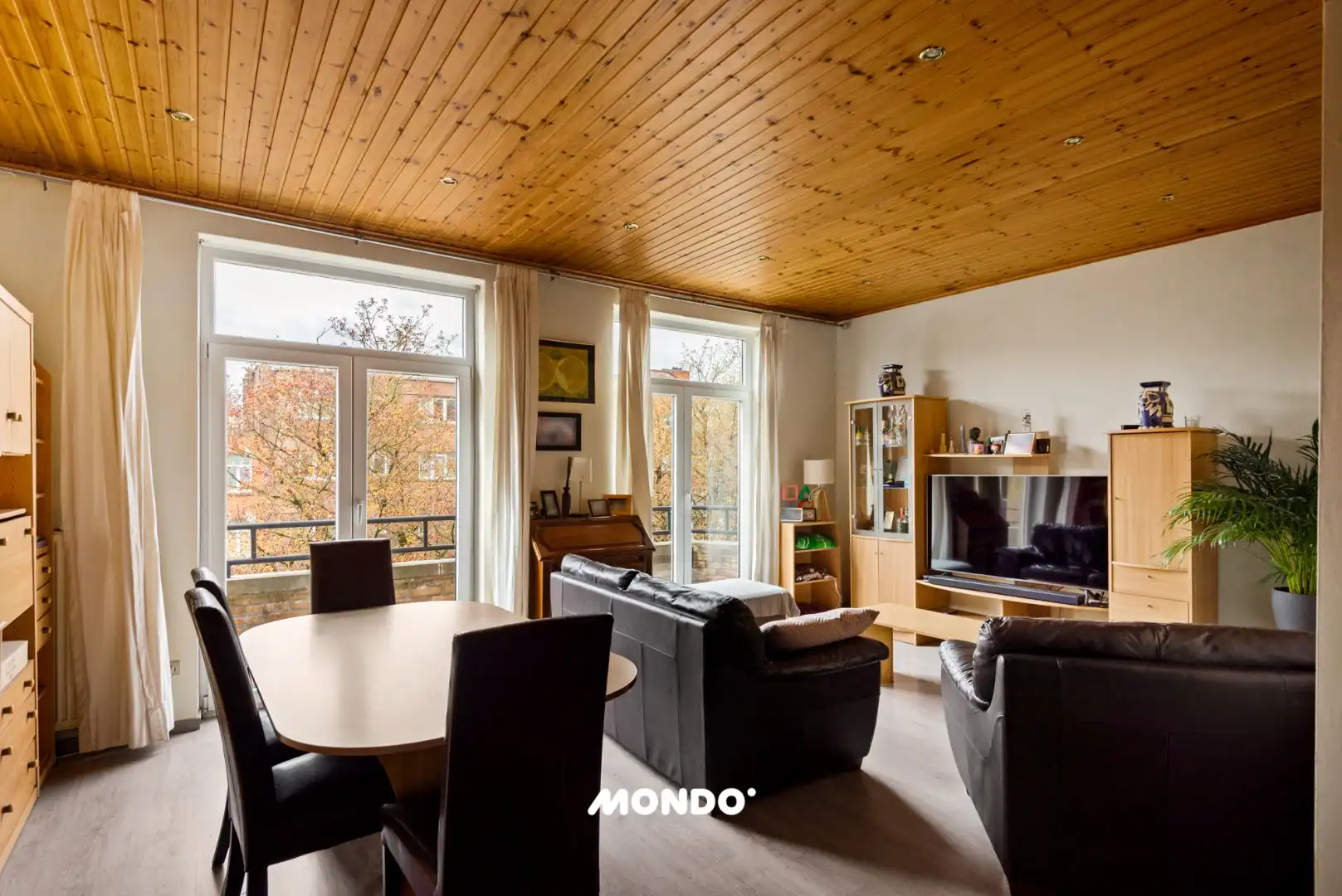 Royale woning, met tuin en garage in het groene Laken foto 25
