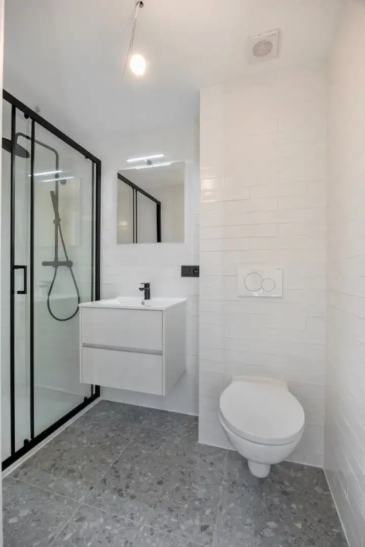 Volledig gerenoveerd en gemeubelde studentenkamer met privé badkamer en tuin - EPC A!  foto 28