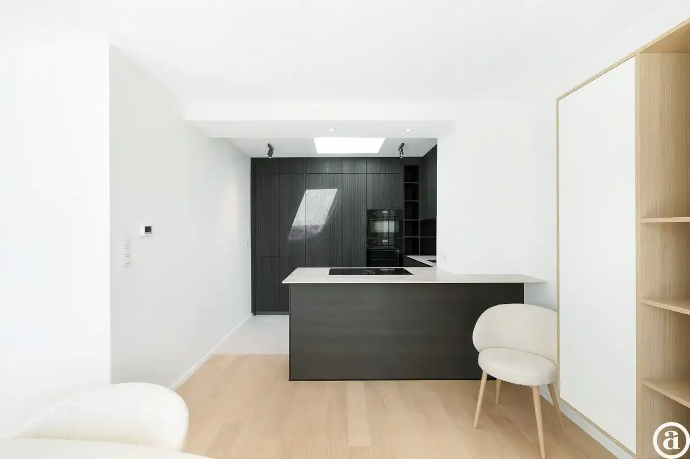 Zonnige penthouse (3 slpk) met open zicht nabij Dumortierl. foto 12