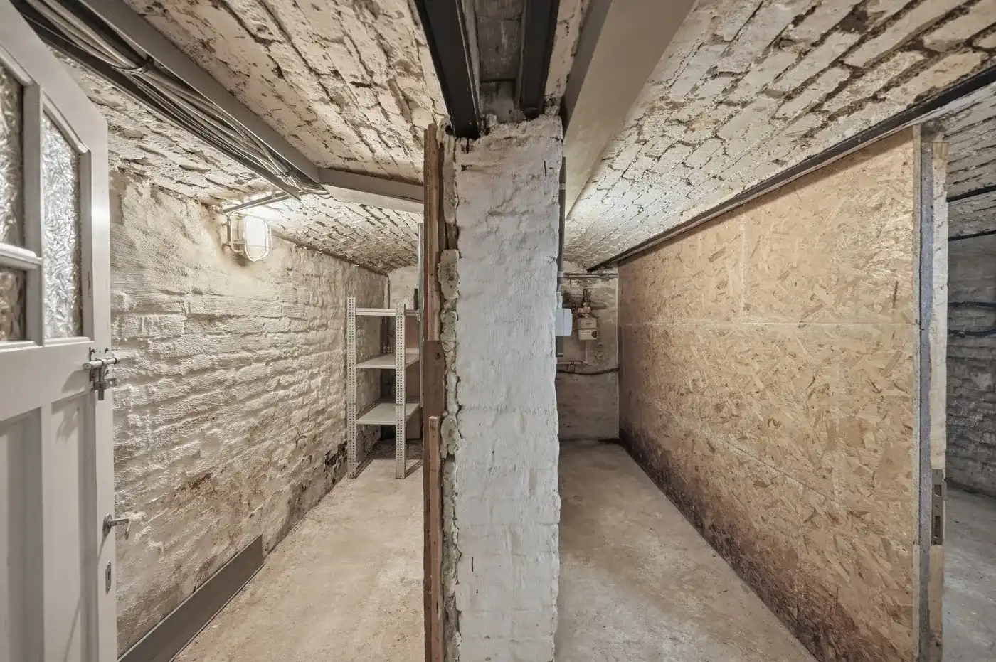 Instapklare opbrengsteigendom met 2 appartementen op toplocatie foto 22