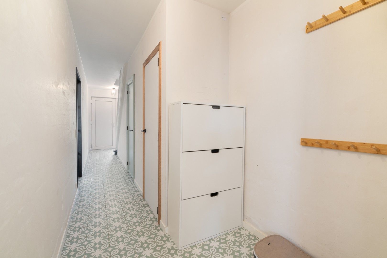 Lichtrijke, volledig gerenoveerde woning op rustige locatie met vlotte bereikbaarheid foto 7