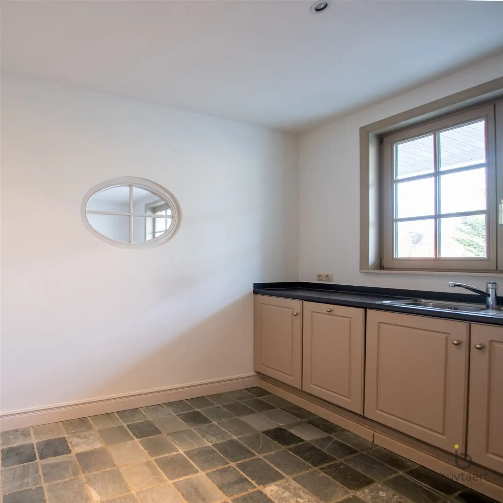 Semi-casco duplex appartement met zonneterras in hartje Schilde foto 16