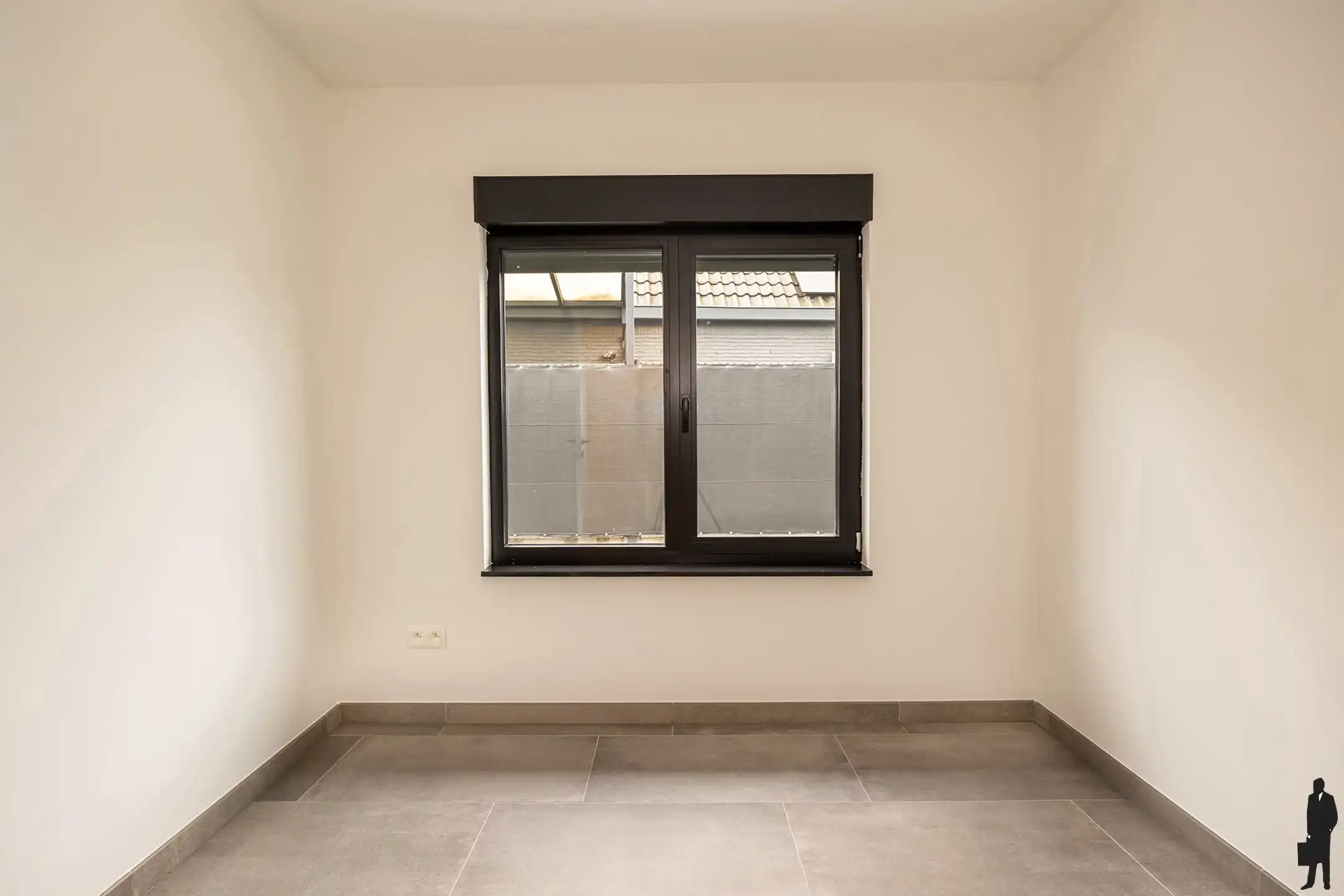 Gerenoveerde bungalow met weids uitzicht en externe garage foto 11