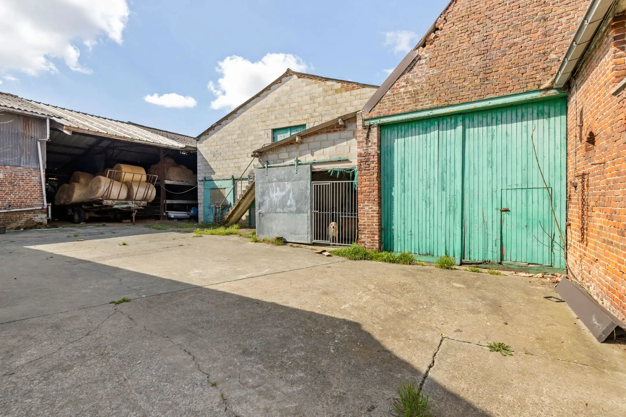 Hoeve met bijgebouwen op  +-75 a foto 29