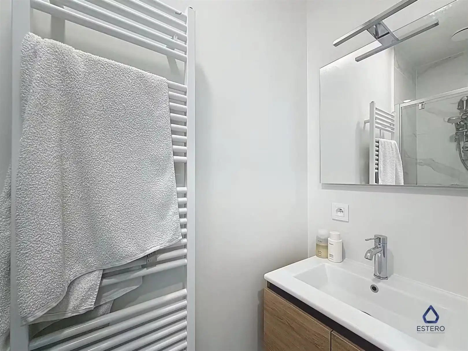 Modern 2-slaapkamerappartement te huur nabij Tour & Taxis foto 11
