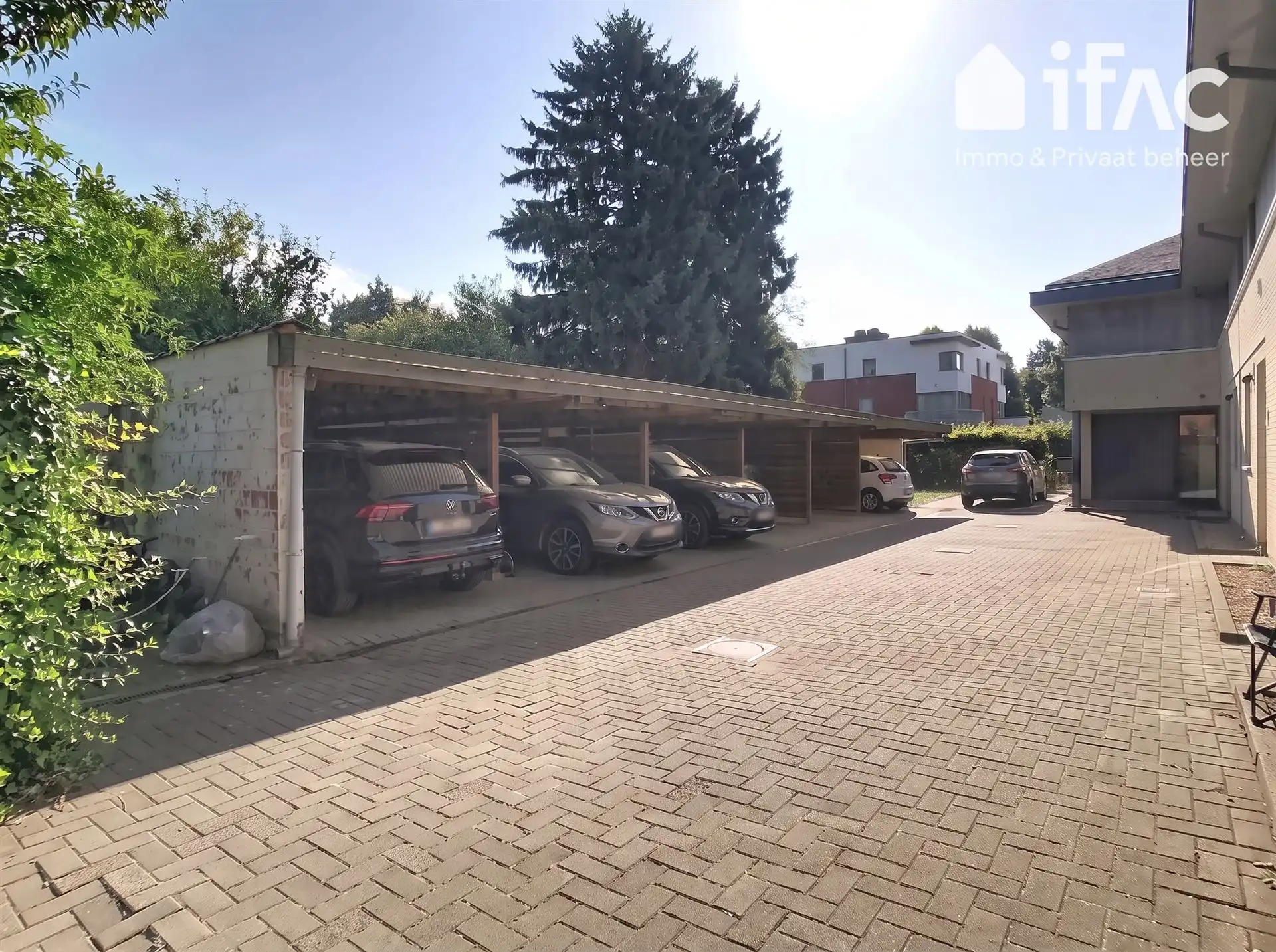 Huis met tuin, 3 slaapkamers en parkeerplaats foto 16
