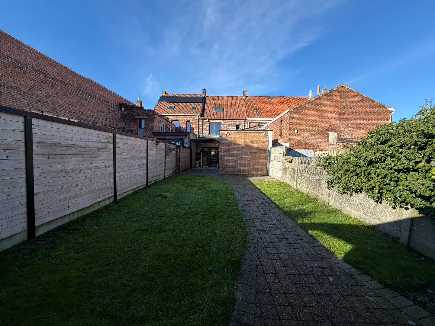 Instapklare woning met 3 slaapkamers te koop in centrum Aalbeke foto 2