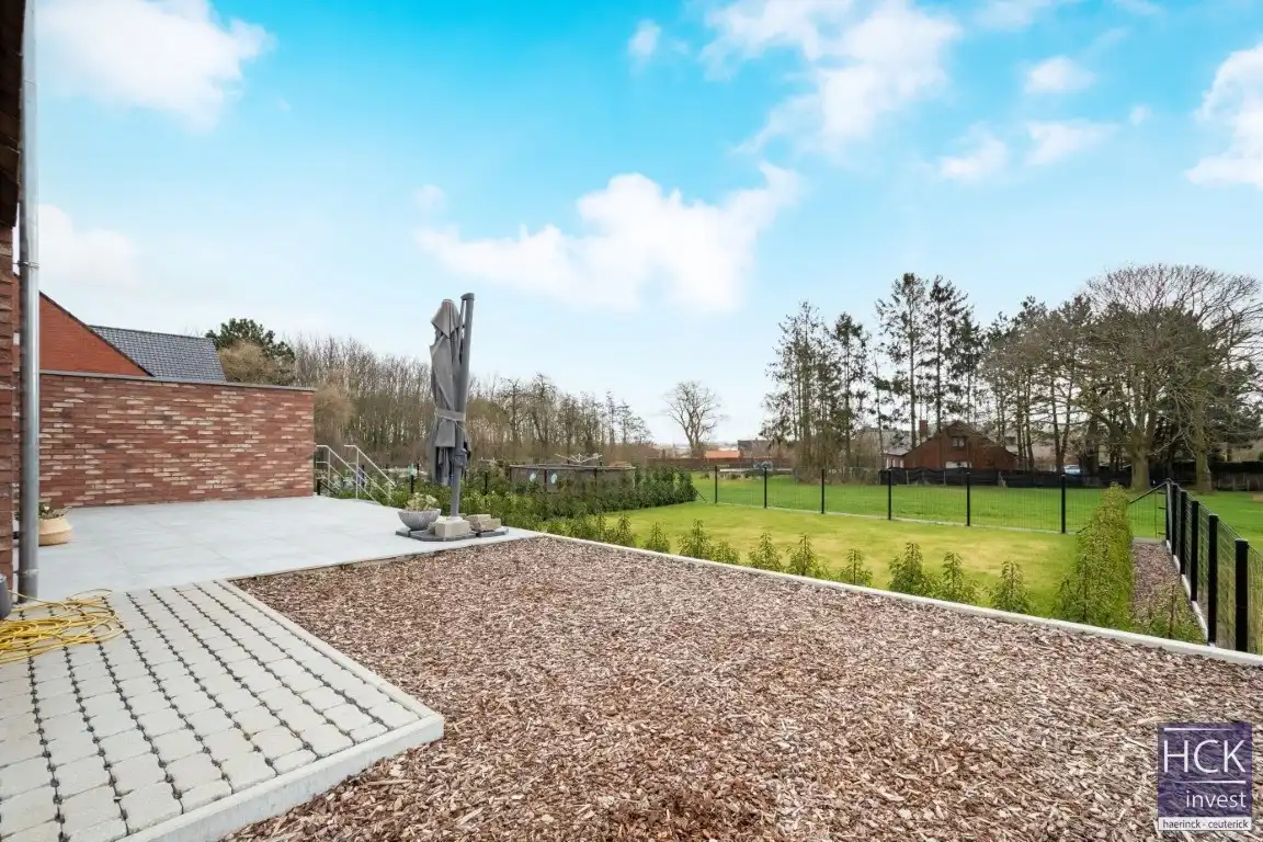 KRUISHOUTEM - Rustig gelegen ruime woning met groenzicht! foto 4