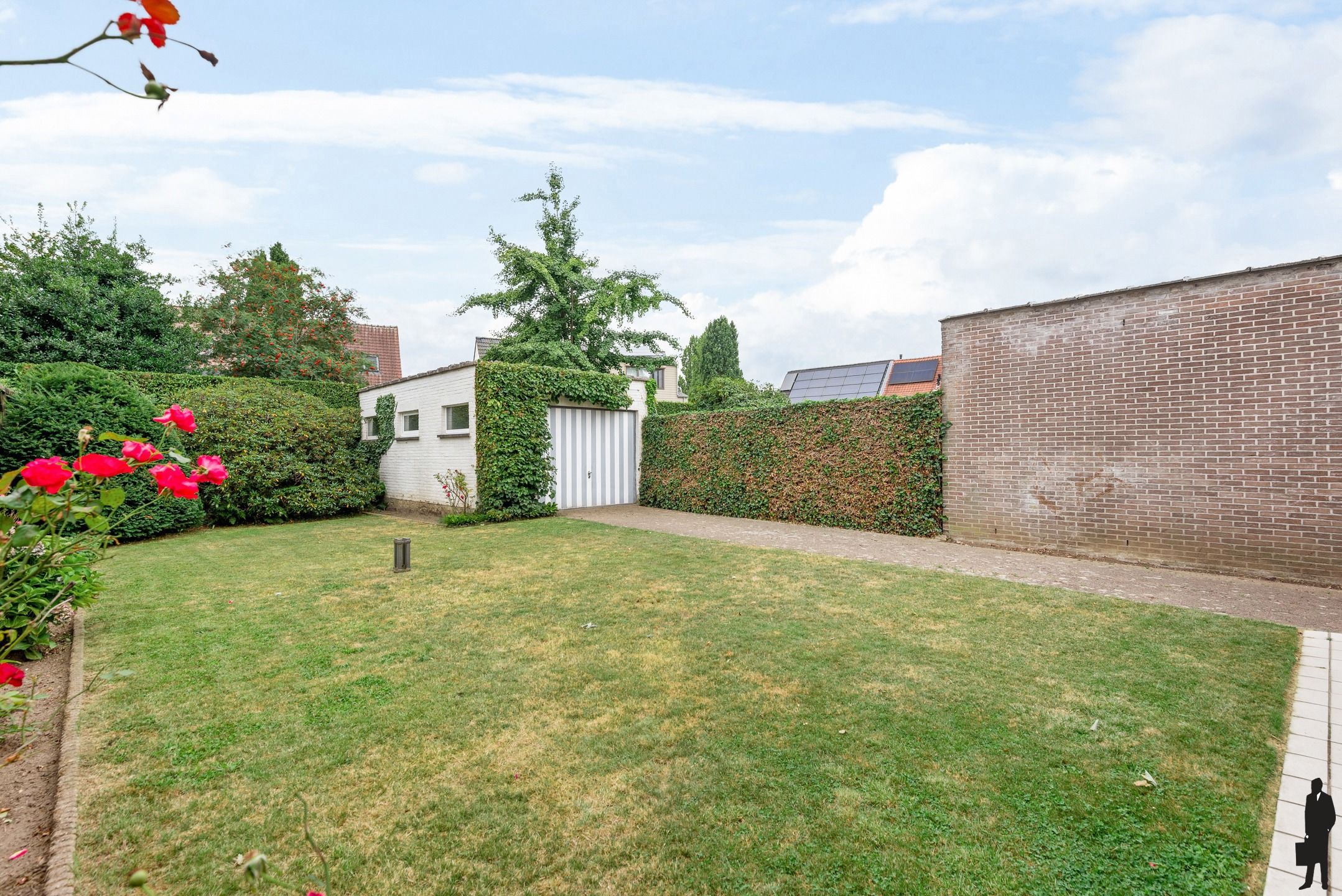 Te renoveren woning met 3 slpks op een TOP locatie in Hove  foto 5