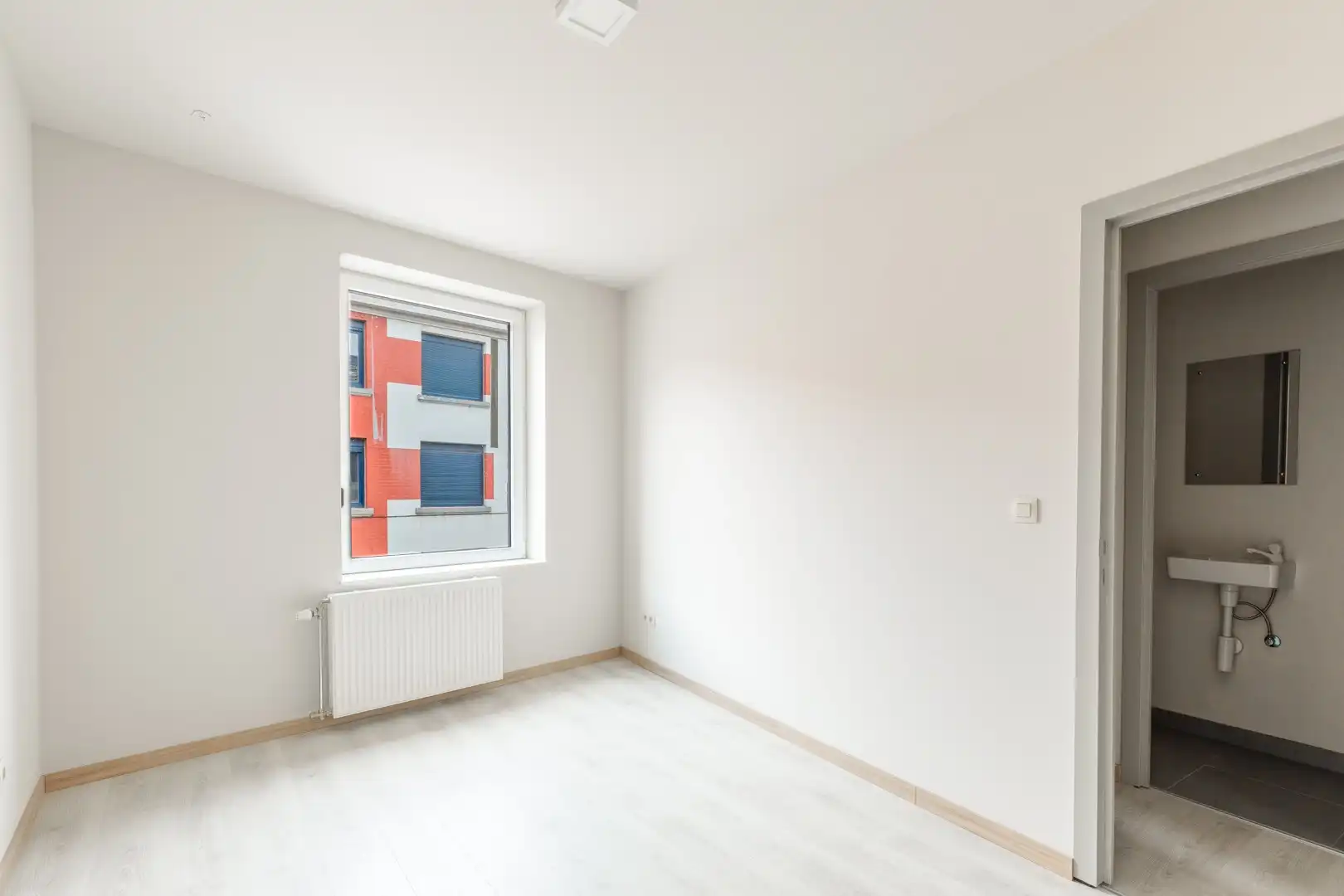 Energiezuinige, instapklare woning met 4 slaapkamers in het centrum foto 17