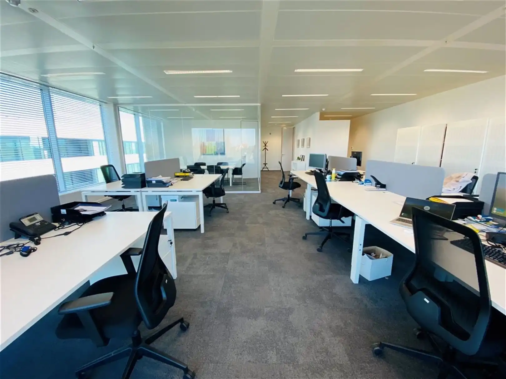 Stijlvolle gemeubelde kantoren - all-in dienstenpakket foto 9