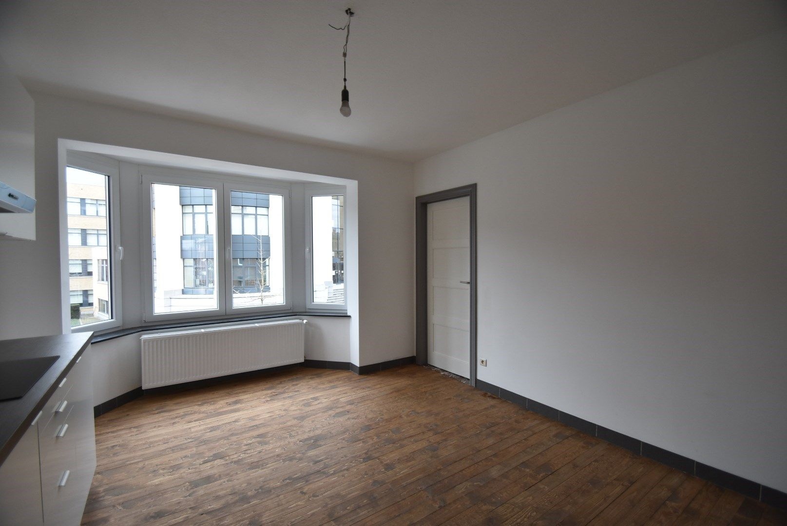 Netjes gerenoveerde duplex met twee slaapkamers en terras op mooie locatie in het centrum van Tongeren - GEEN BIJKOMENDE GEM. ONKOSTEN foto 9