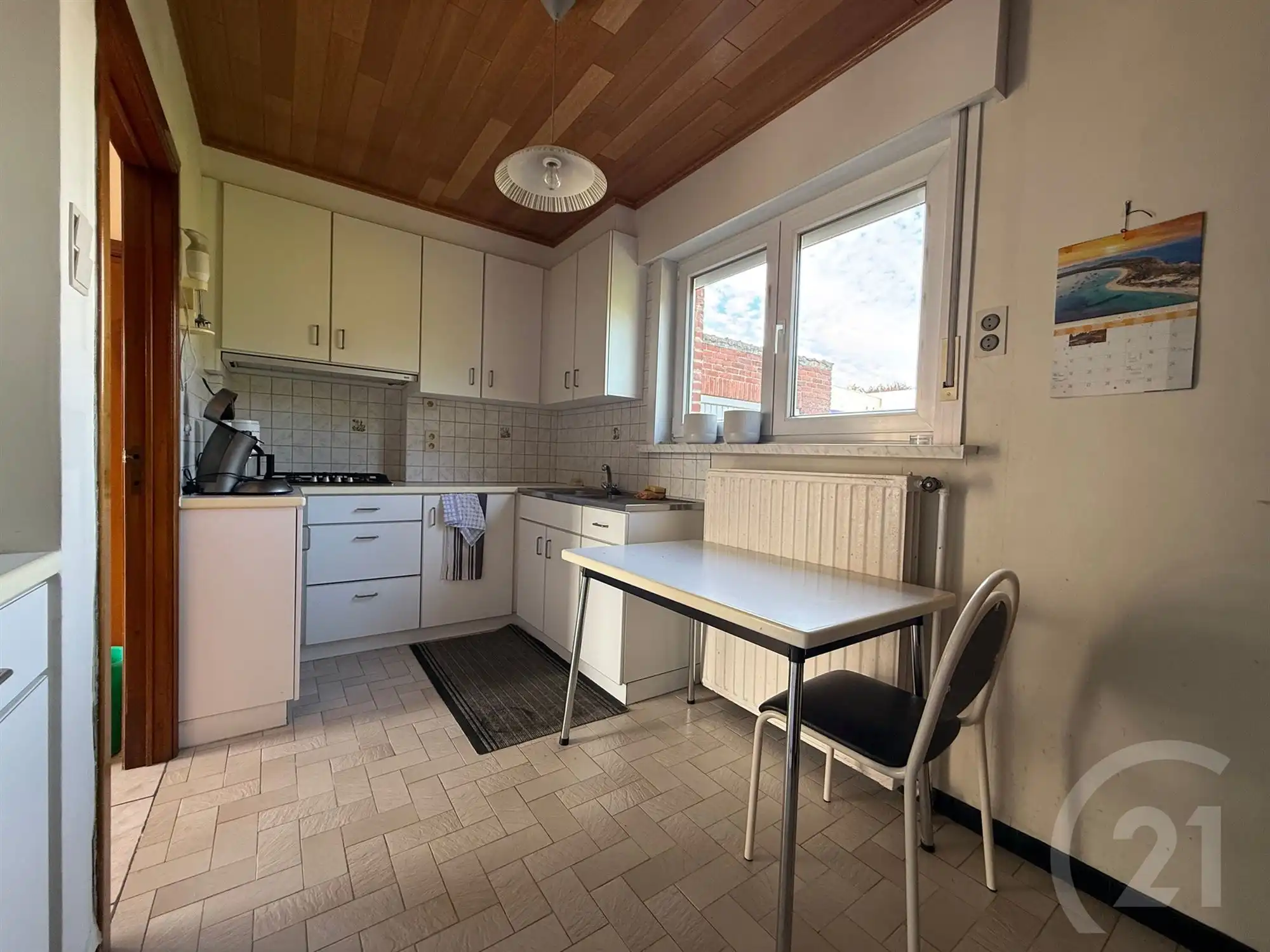 Te renoveren woning met veel potentieel. foto 8
