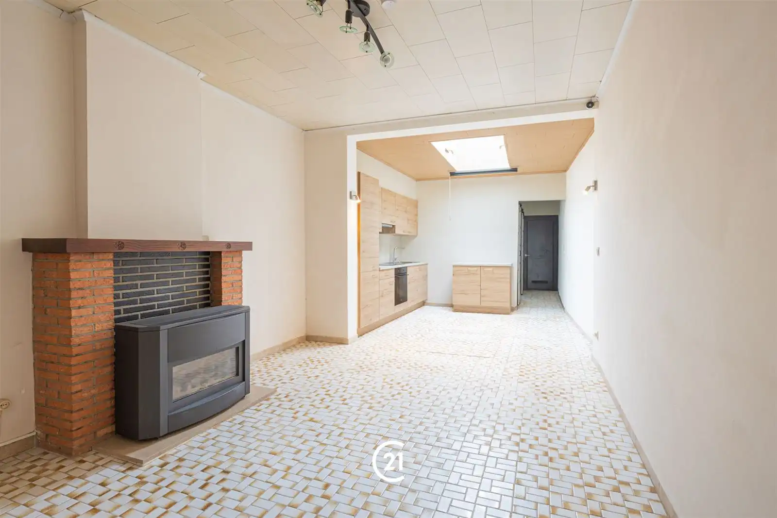 Instapklare woning in het centrum van Zottegem! foto 5