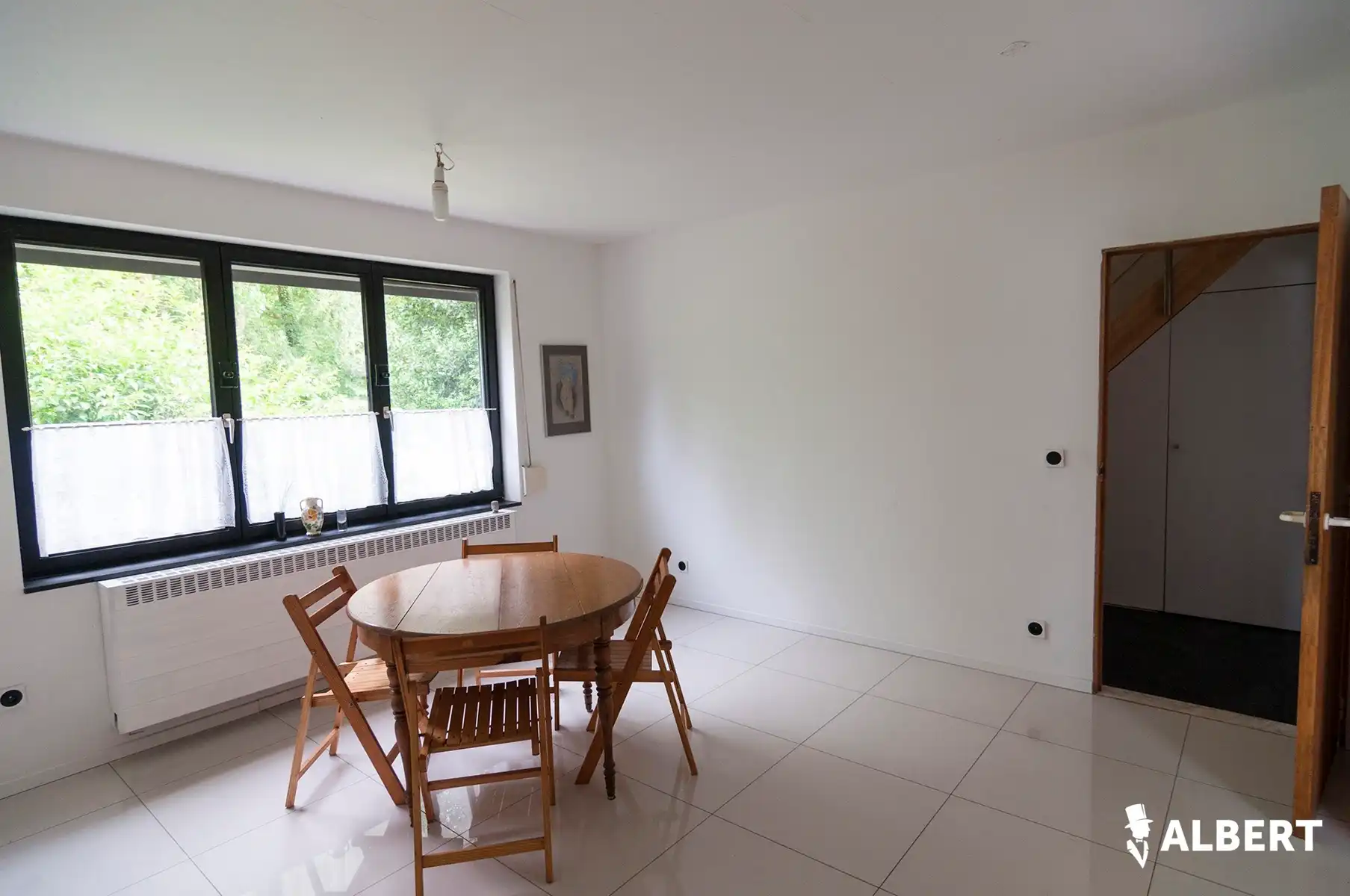 Exclusief landhuis met panoramisch zicht op vijver en bossen foto 9