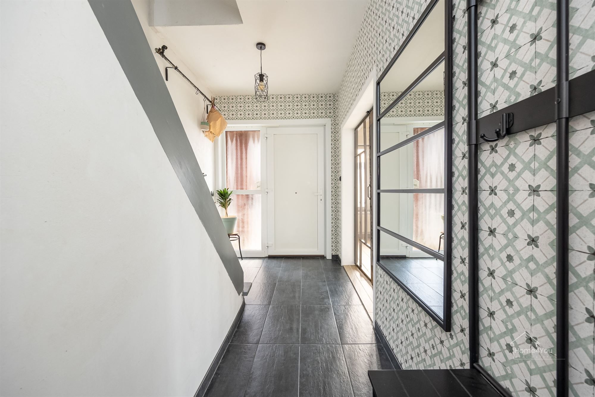 HOB met 4 slaapkamers en 2 badkamers foto 9