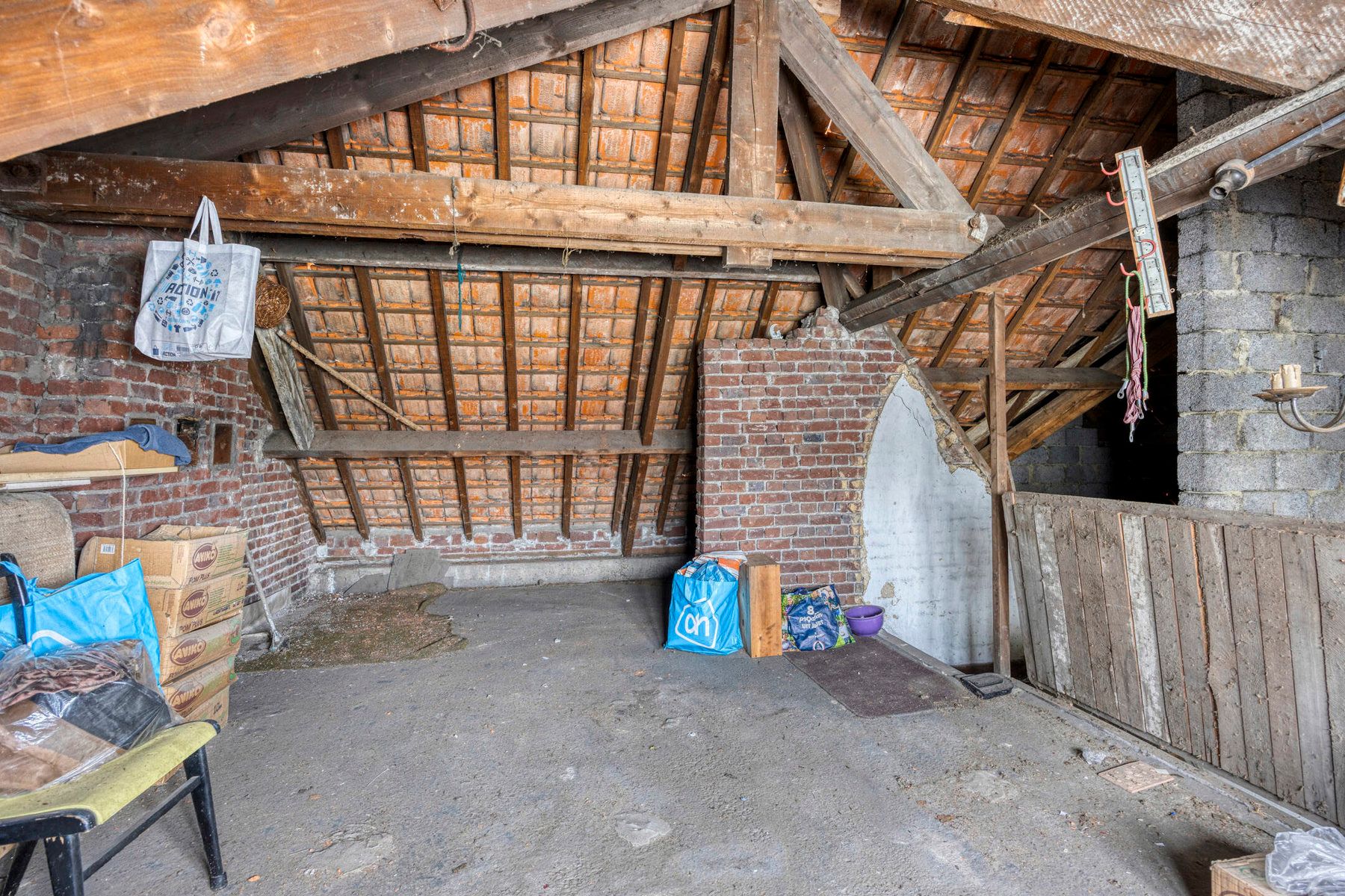 Charmante mijnwerkerswoning met 4 slaapkamers, en 2 badkamers. foto 29