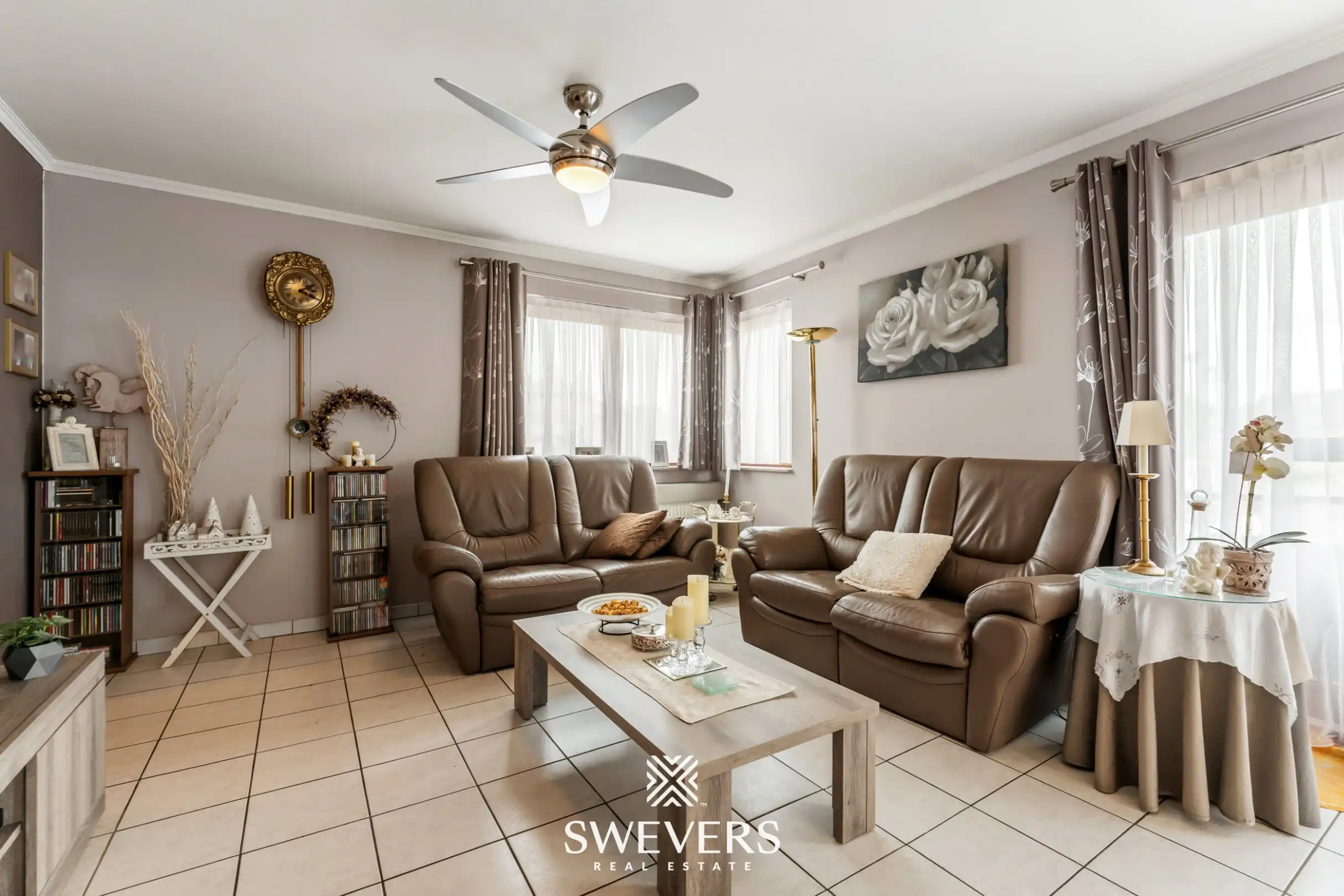 Ruim appartement met 3 slaapkamers centrum Sint-Truiden foto 3
