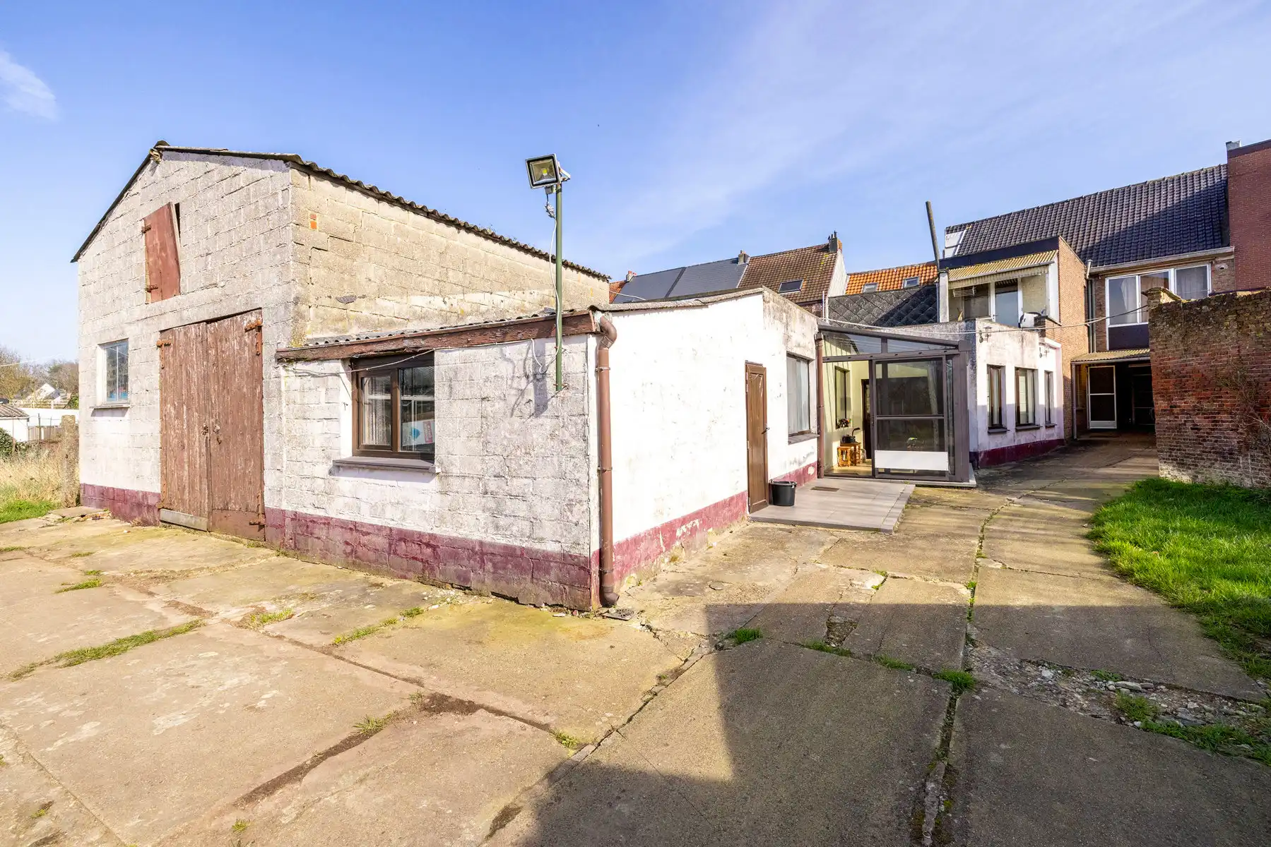 Te renoveren woning met 4 slaapkamers in Lier foto 27