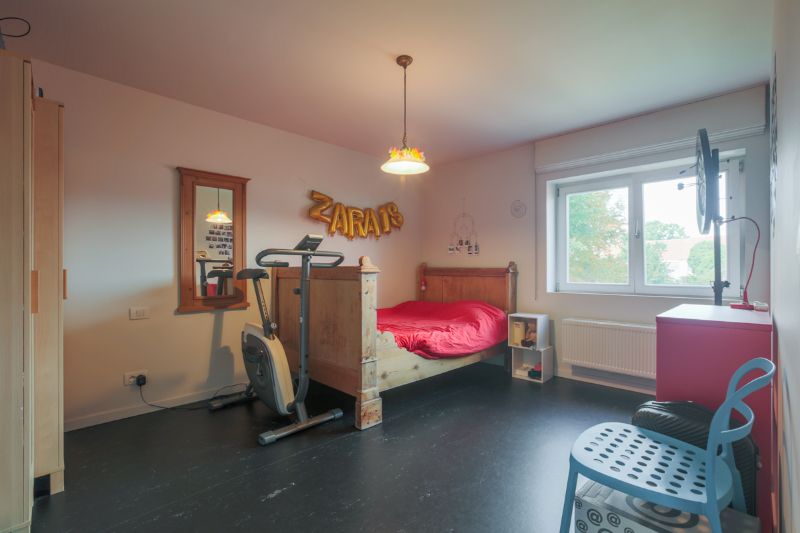 Ruime, hedendaagse woning met 3 slaapkamesr, 2 badkamers, tuin, garage...Energielabel C. foto 15