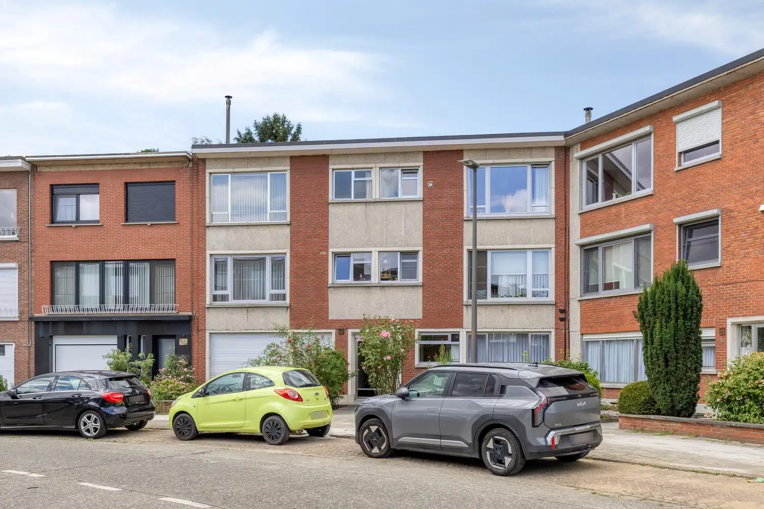Vlakbij het Boekenberg Park en Rivierenhof gelegen te renoveren appartement met 2 slks. foto 2