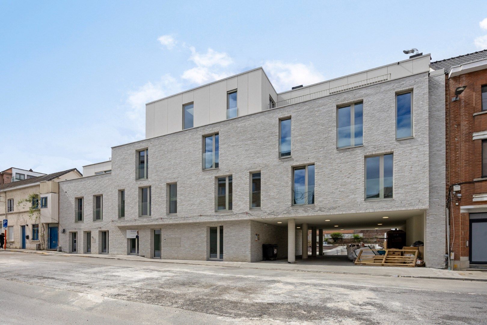 Luxueus gelijkvloers 3-slaapkamerappartement met tuin en terras! 6% BTW mogelijk  foto 2