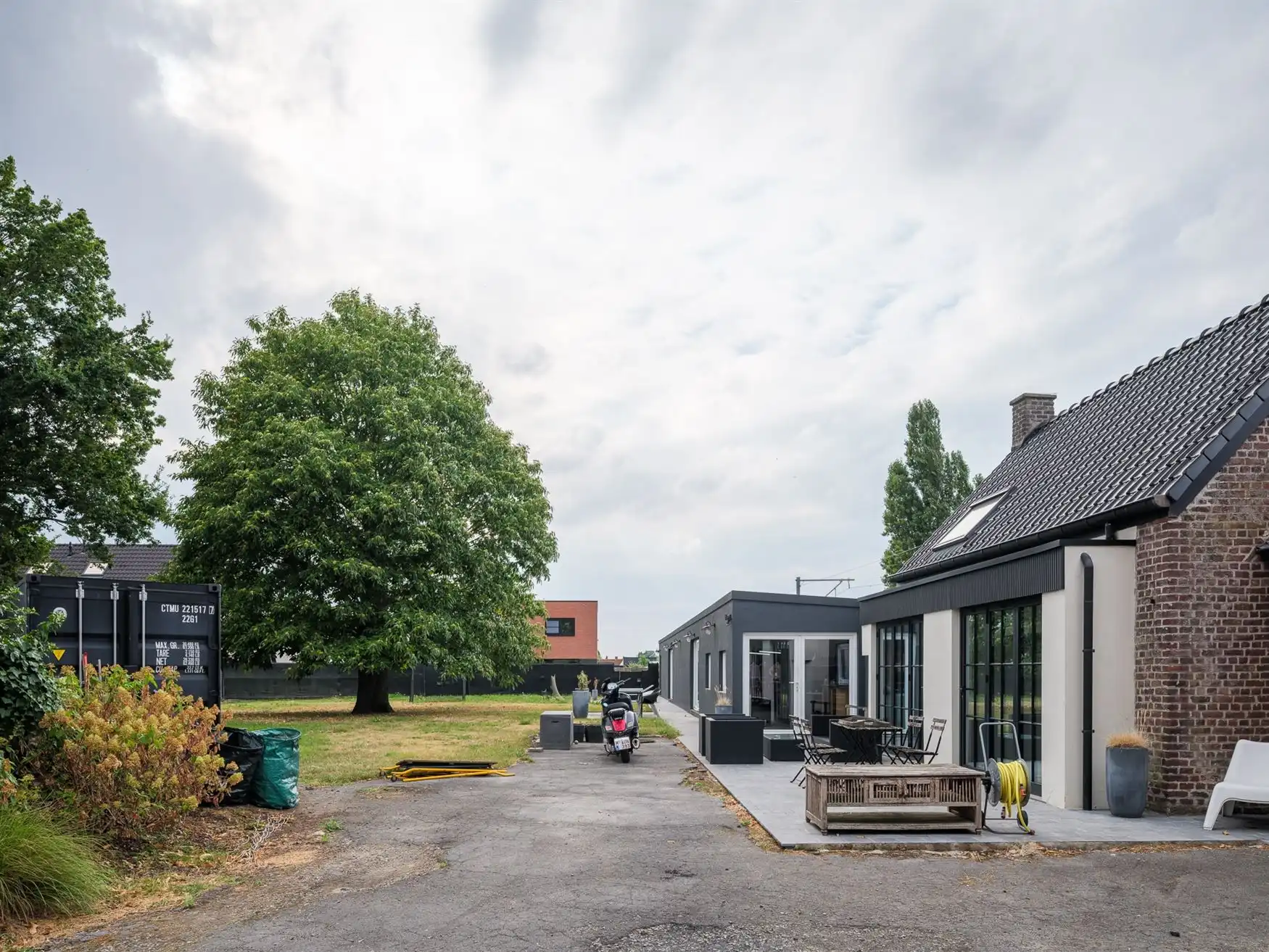 Een huis met verhaal én uitzonderlijk veel ruimte foto 14