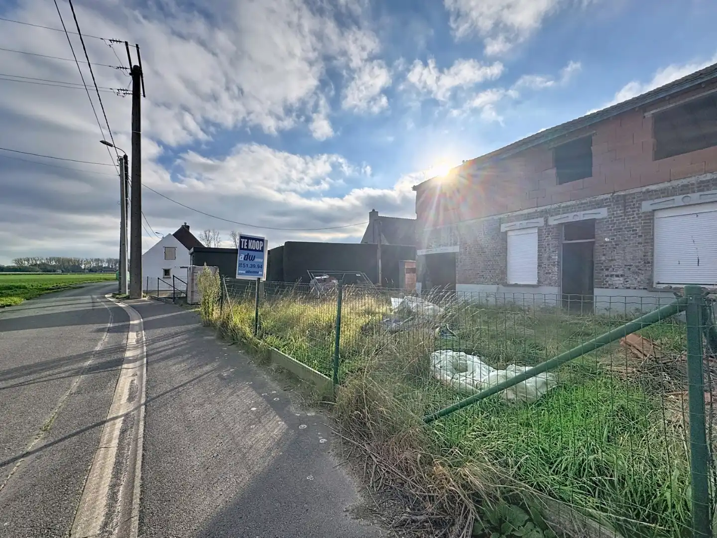 Volledig te renoveren of af te breken woning foto 8